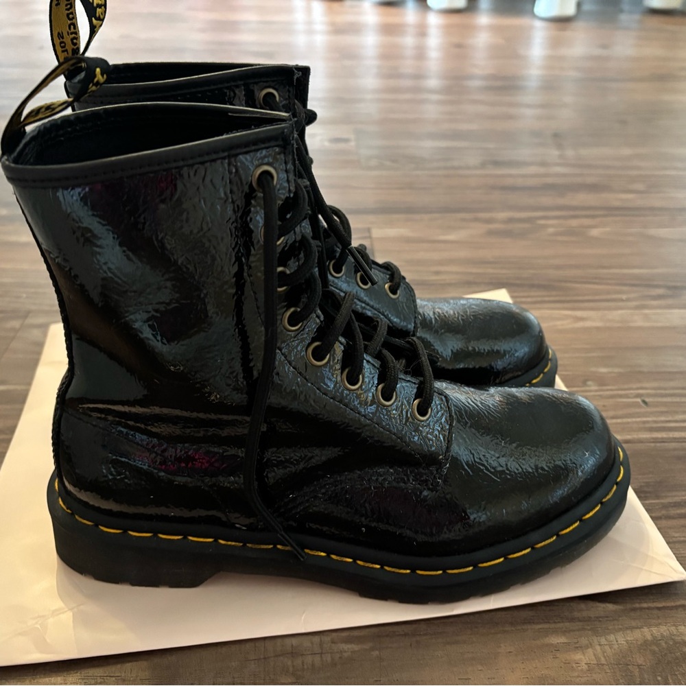 Doc Marten’s Black Patent Leather 8.5 Women’s